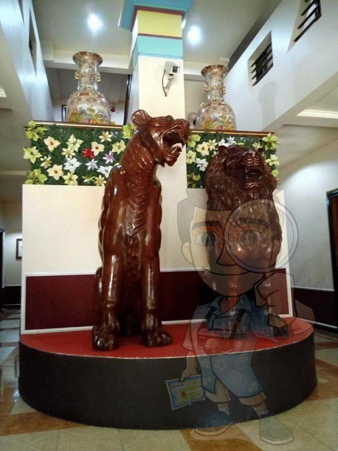 Tiger Hotel 安吉利斯 外观 照片