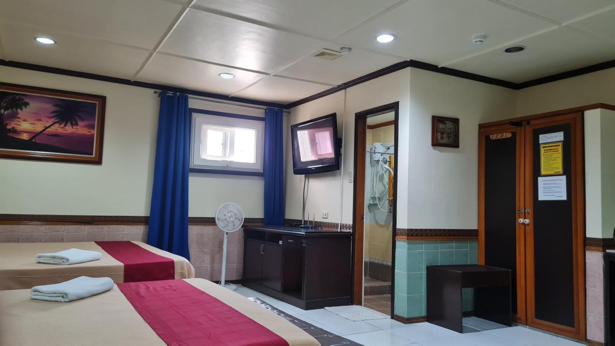 Tiger Hotel 安吉利斯 外观 照片